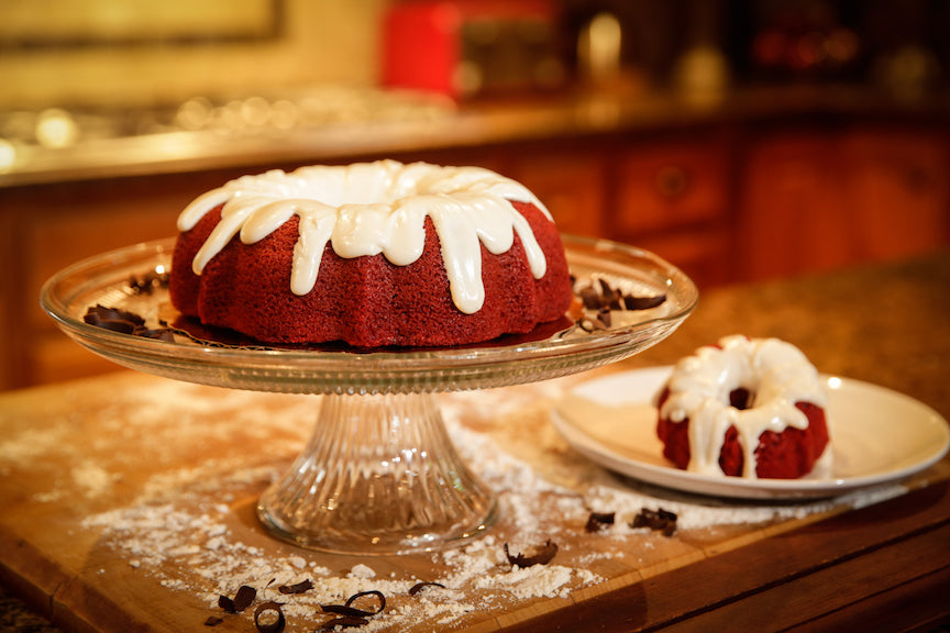 RED VELVET POUND CAKE - Main Image